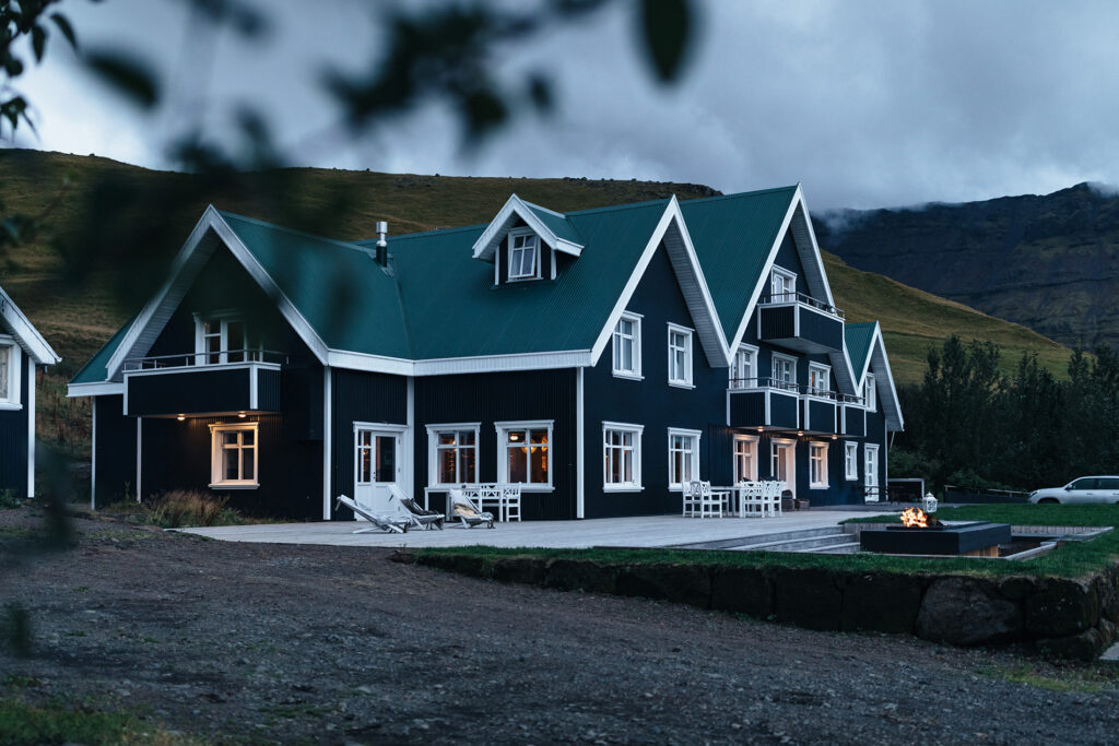 Skalakot Manor, au sud de l’Islande, art de vivre nature et sophistiqué