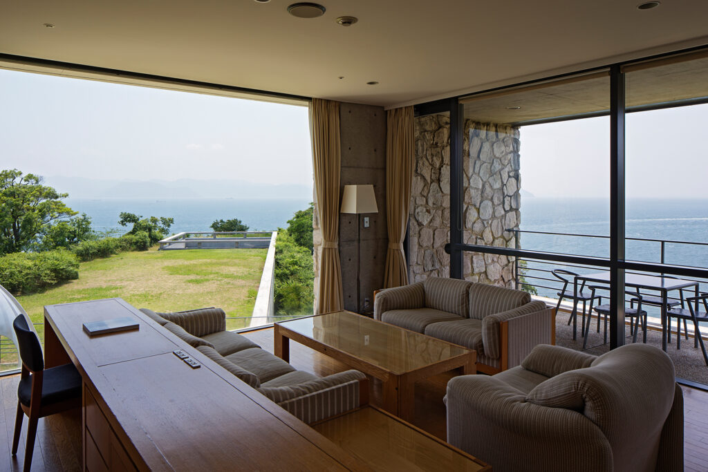 benesse-house-naoshima-hotel-musee-benesse-house-park-museum-beach-et-oval-27