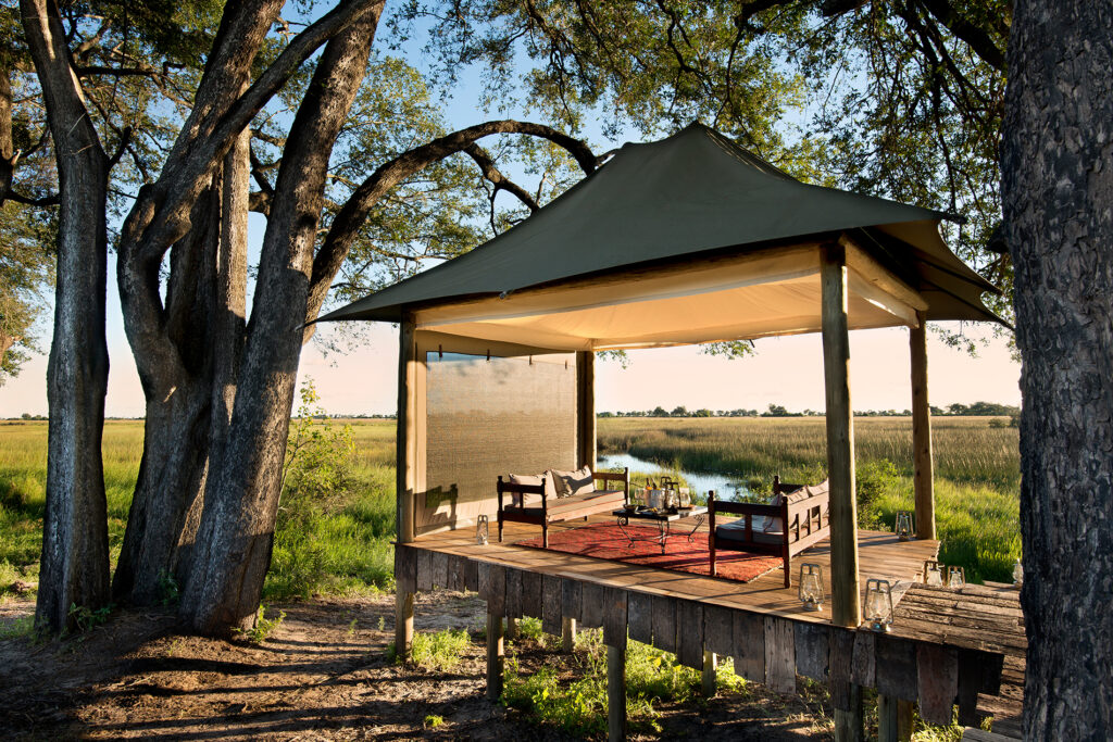 duba-plains-camp-de-luxe-du-delta-de-lokavango-au-botswana-safari-12