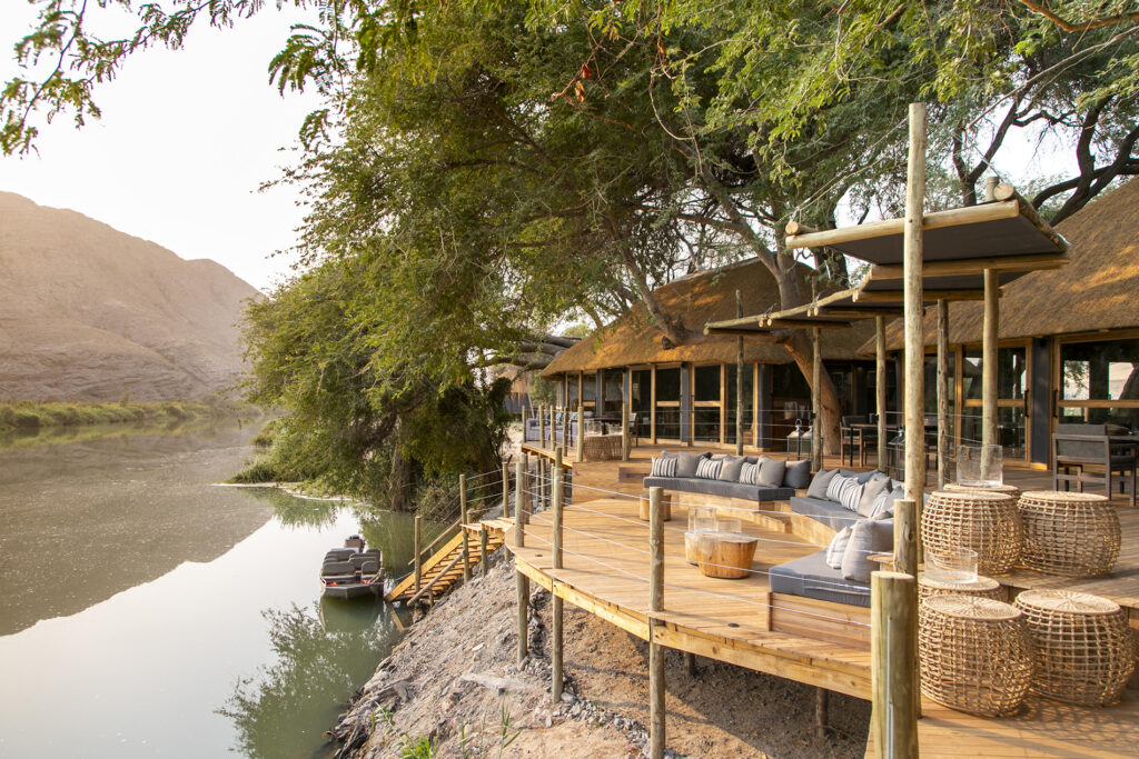 hotel-serra-cafema-camp-safari-en-namibie-8
