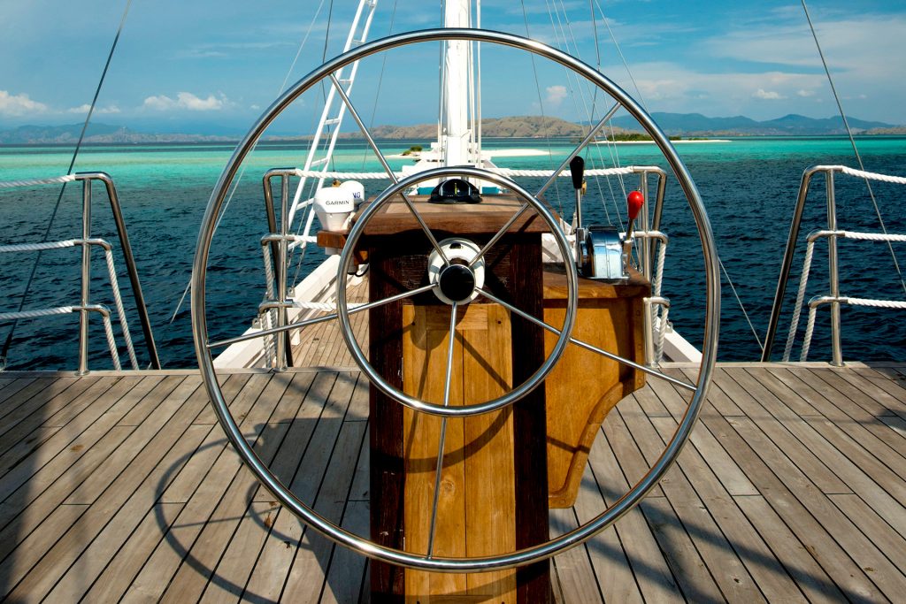 yacht-prive-alexa-a-komodo-croisiere-de-luxe-en-indonesie-9