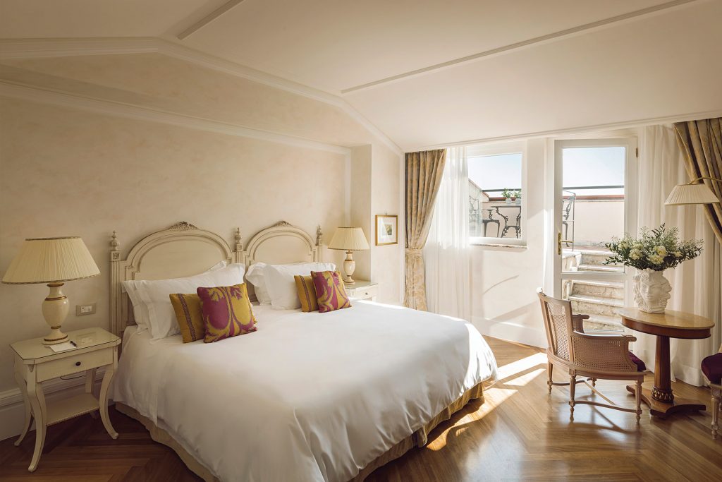 grand-hotel-timeo-et-villa-sant-andrea-sicile-luxe-belmond-taormine-restaurant-oliviero-etna-46