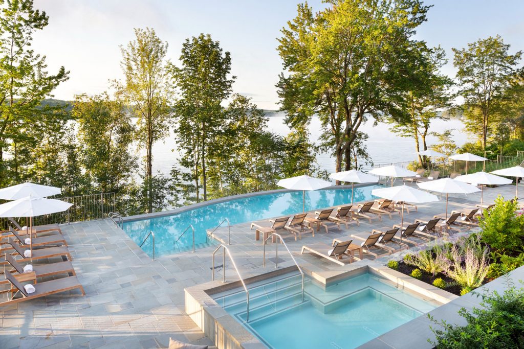 manoir-hovey-peche-sur-le-lac-massawippi-au-canada-2
