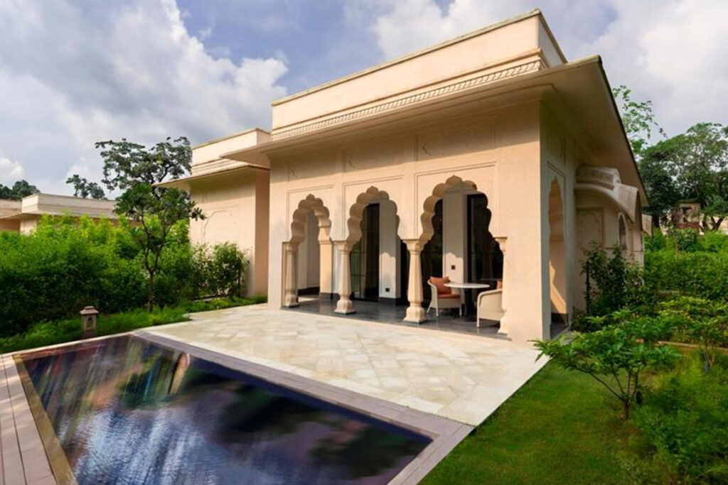 oberoi-rajgarh-palace-collines-boisees-de-managad-au-centre-de-l-inde-A4