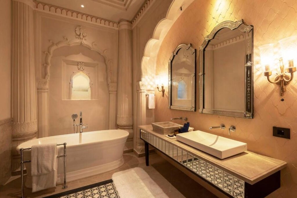 oberoi-rajgarh-palace-collines-boisees-de-managad-au-centre-de-l-inde-A5