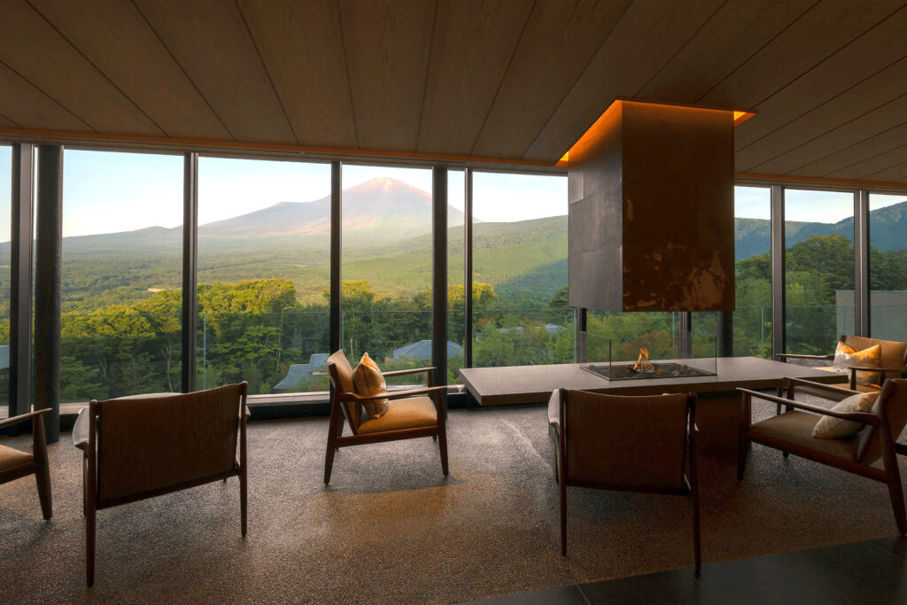 ryokan-gora-kadan-fuji-vallee-doyama-face-au-mythique-mont-fuji-japon-2