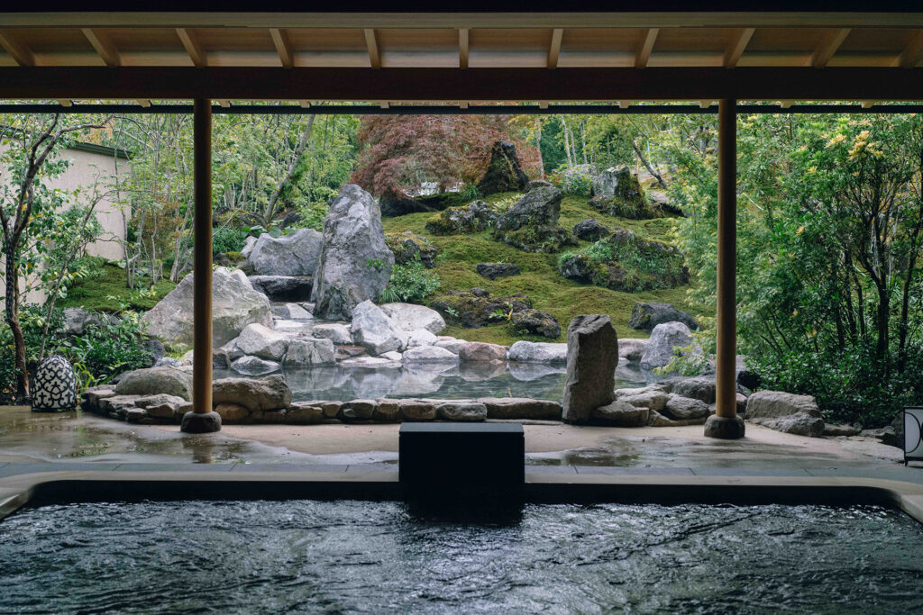 ryokan-gora-kadan-fuji-vallee-doyama-face-au-mythique-mont-fuji-japon-3