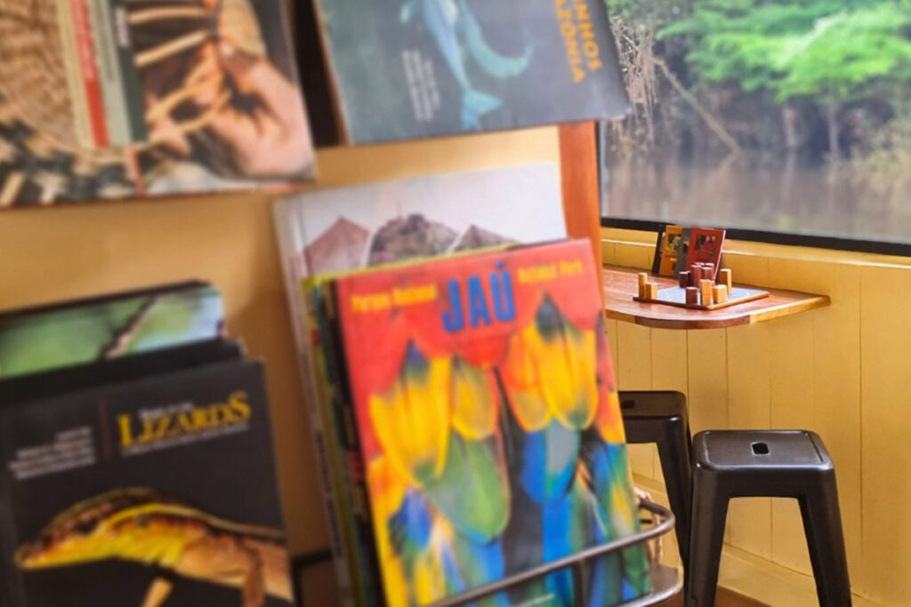 amazon-ecoboat-rio-negro-au-depart-de-manaus-croisiere-de-luxe-au-bresil-1