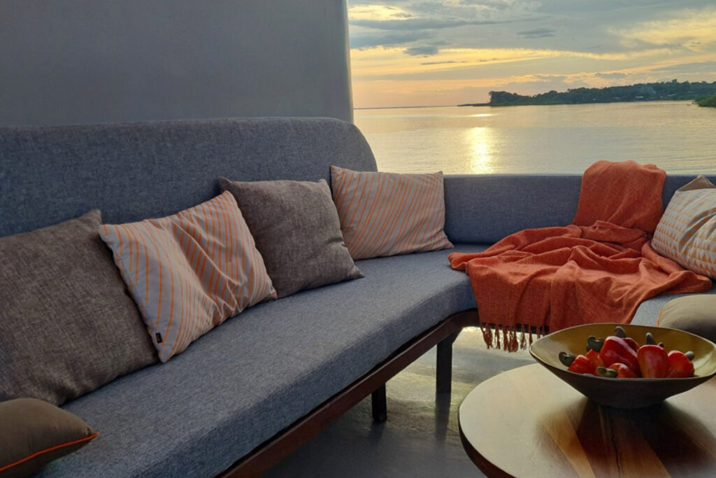 amazon-ecoboat-rio-negro-au-depart-de-manaus-croisiere-de-luxe-au-bresil-9