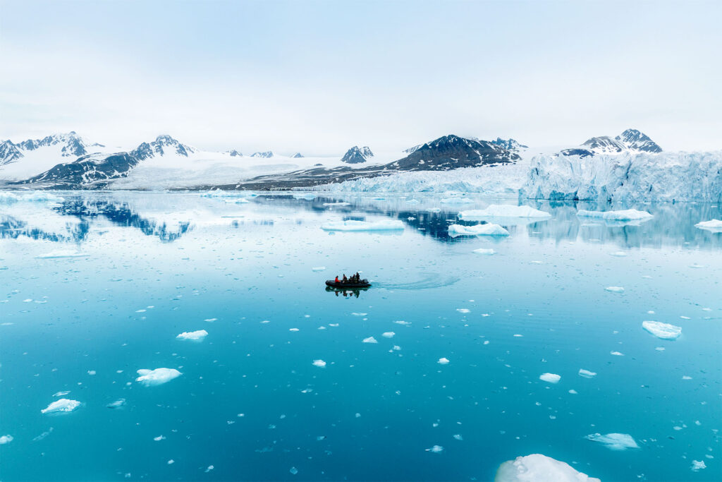 aqua-expeditions-arctic-aux-confins-du-cercle-polaire-arctique-croisiere-en-yacht-de-luxe-25