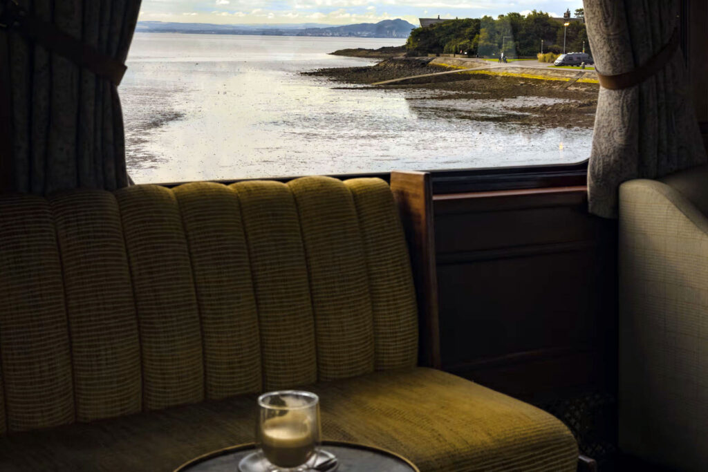belmond-royal-scotsman-train-de-luxe-au-depart-d-edimbourg-en-ecosse-8