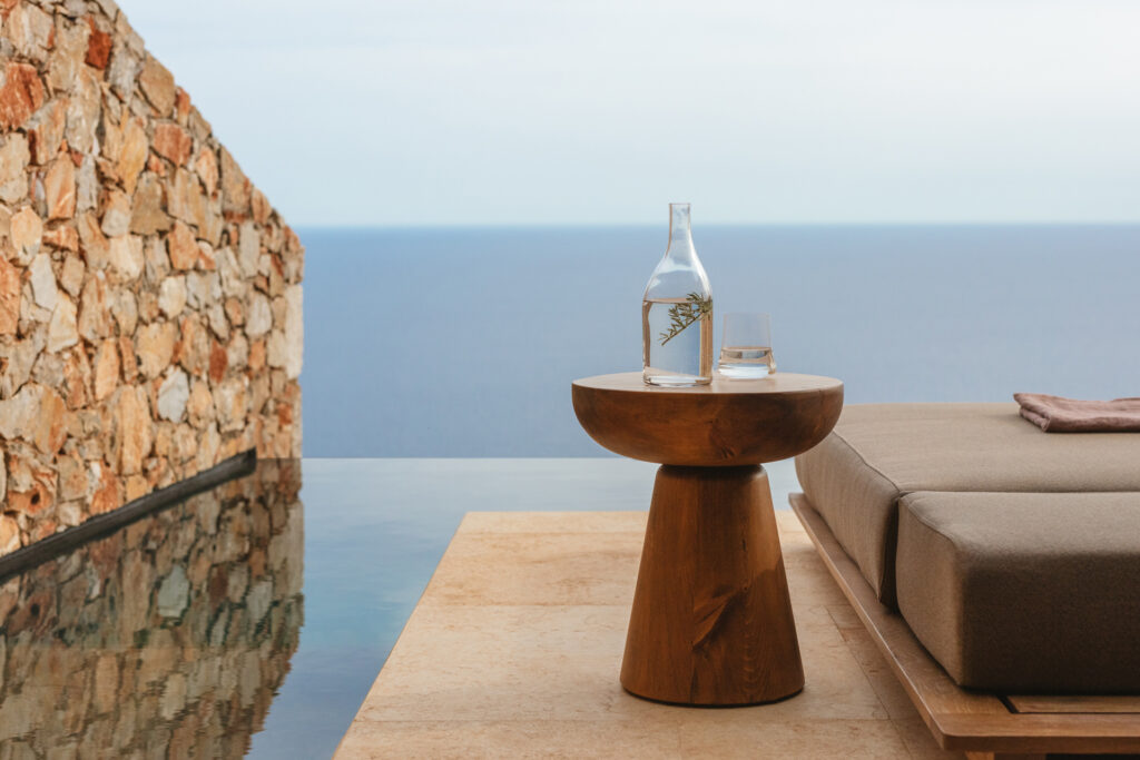 gundari-mer-egee-sur-l-ile-de-folegandros-en-grece-10