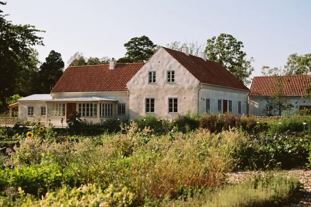 sibbjans-refuge-confidentiel-sur-lile-de-gotland-au-sud-de-la-suede-14