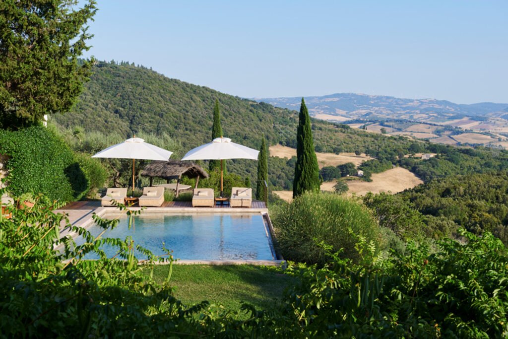 castello-di-vicarello-colline-de-la-maremme-chateau-en-toscane-italie-10
