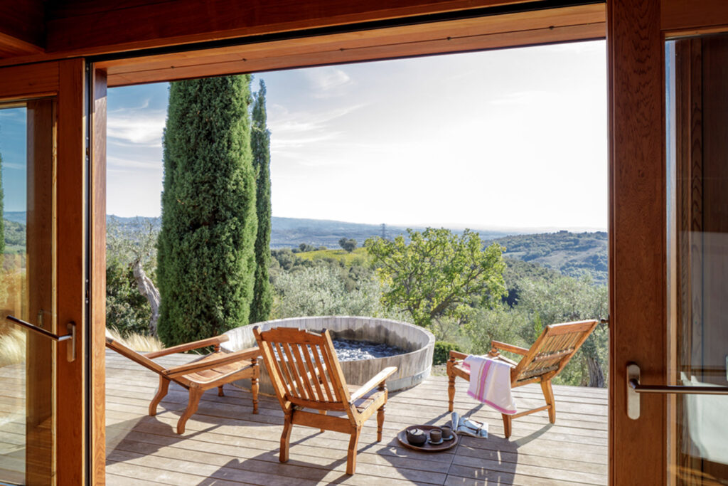 castello-di-vicarello-colline-de-la-maremme-chateau-en-toscane-italie-7