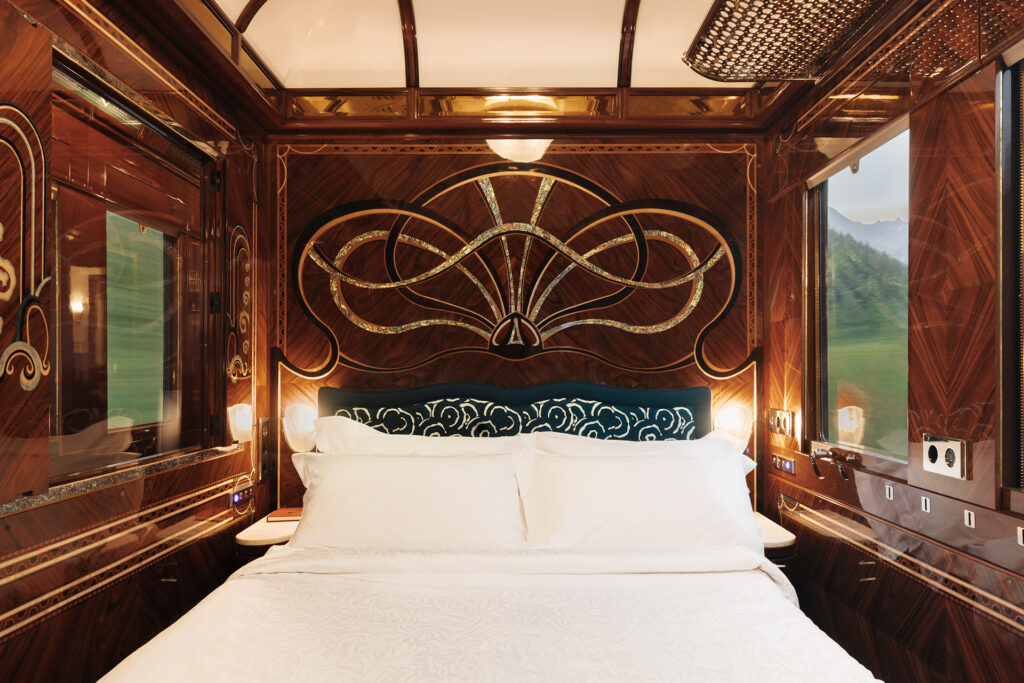 train-venice-simplon-orient-express-a-belmond-train-5