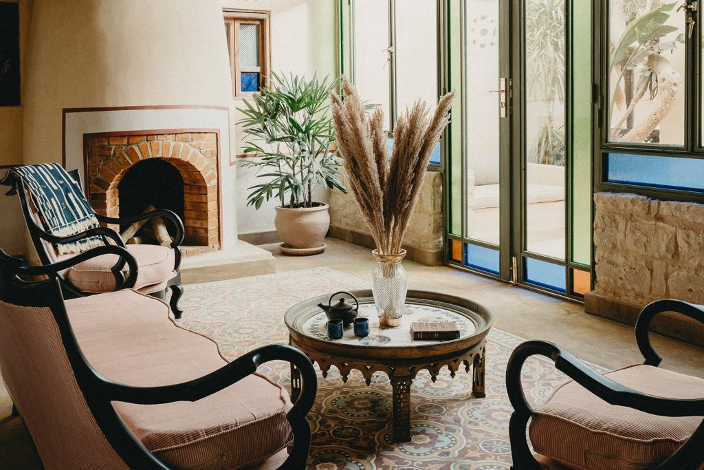 villa-fayoum-tunis-en-egypte-un-village-de-potiers-pose-au-bord-du-lac-qarun-98